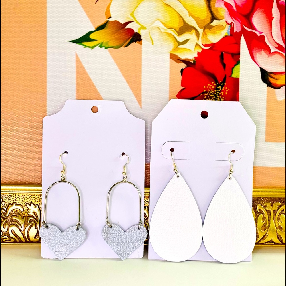 Earrings 2 pair